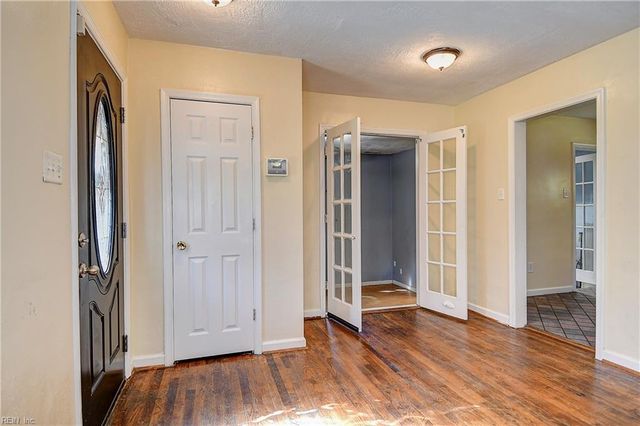 618 Beach View ST, Norfolk, VA 23503