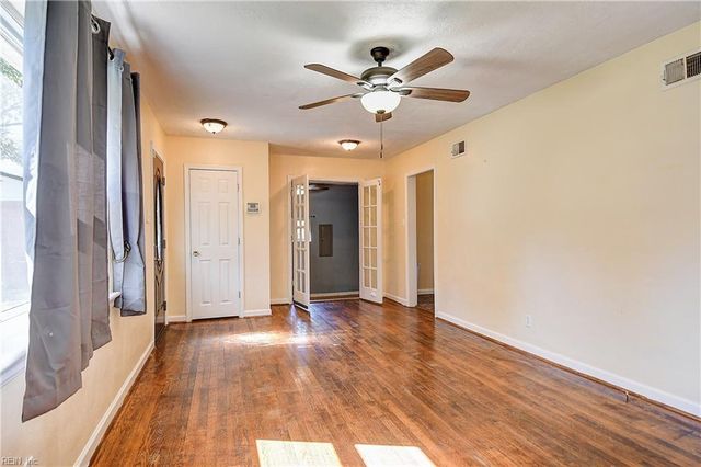 618 Beach View ST, Norfolk, VA 23503