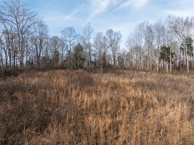 10001 Davis Branch Rd, Bon Aqua, TN 37025