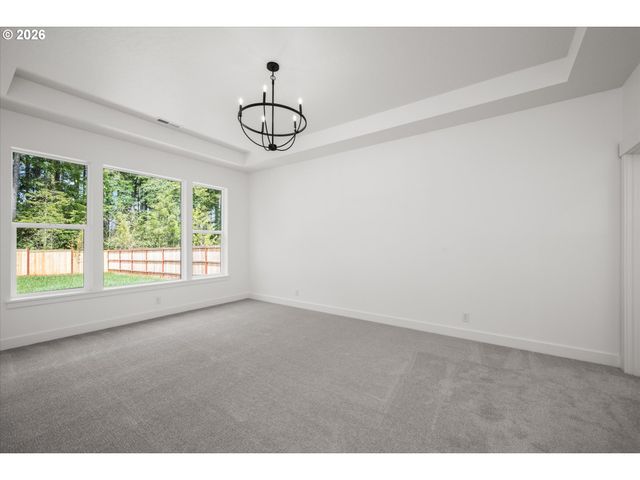 25323 E BROADWAY Ave, Veneta, OR 97487
