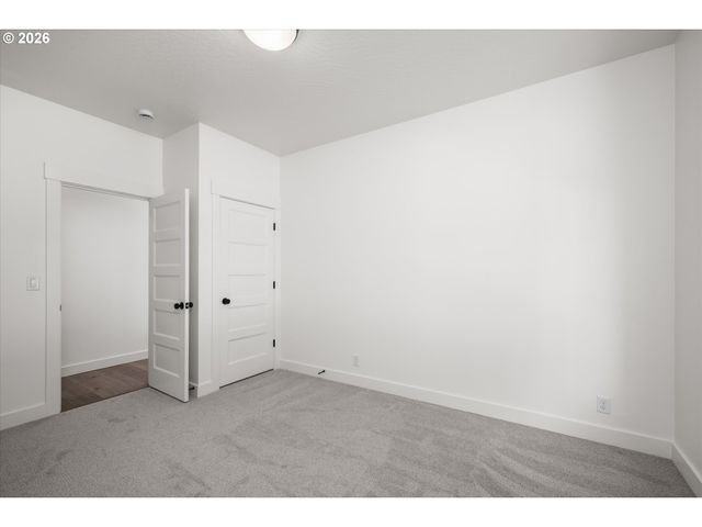 25323 E BROADWAY Ave, Veneta, OR 97487