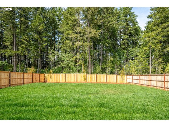 25323 E BROADWAY Ave, Veneta, OR 97487
