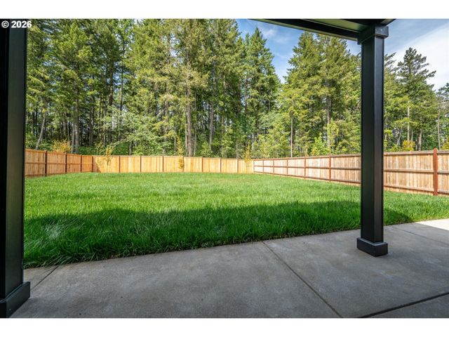 25323 E BROADWAY Ave, Veneta, OR 97487