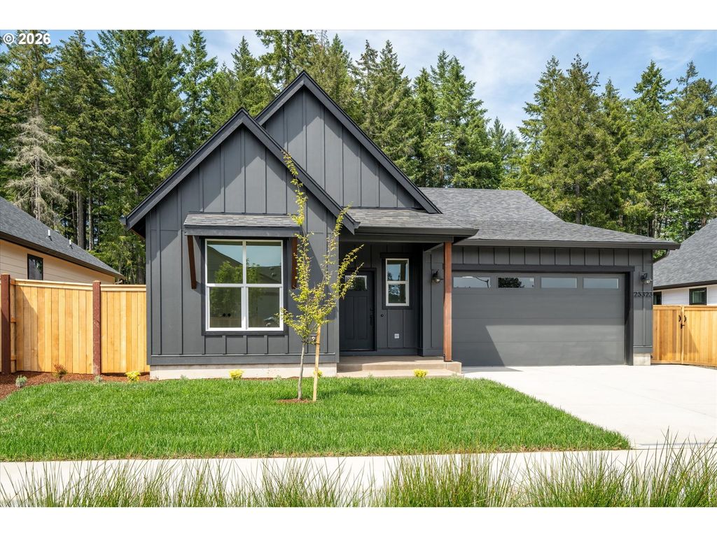 25323 E BROADWAY Ave, Veneta, OR 97487
