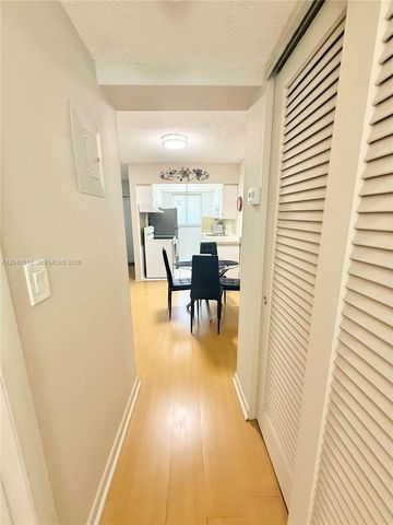 2145 Pierce St 206, Hollywood, FL 33020