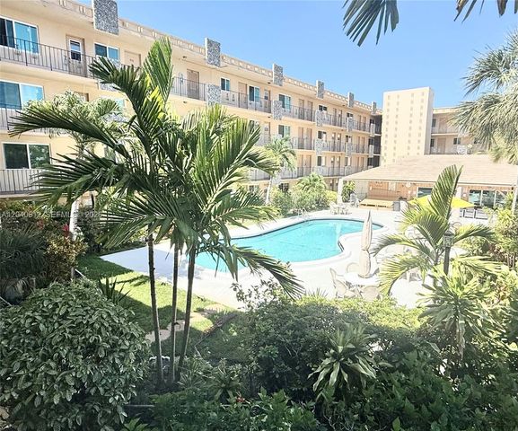 2145 Pierce St 206, Hollywood, FL 33020
