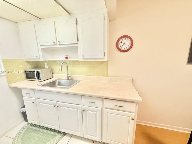 2145 Pierce St 206, Hollywood, FL 33020