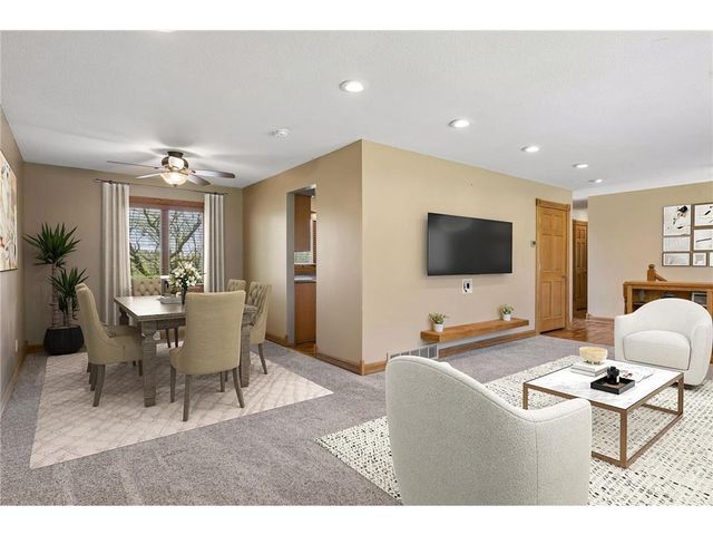 365 Casperson Drive, Hudson, WI 54016