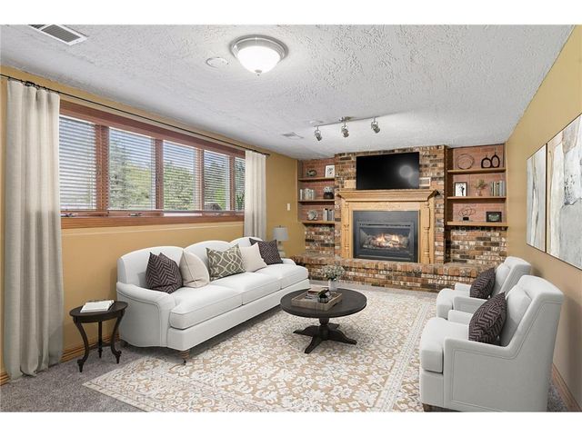 365 Casperson Drive, Hudson, WI 54016