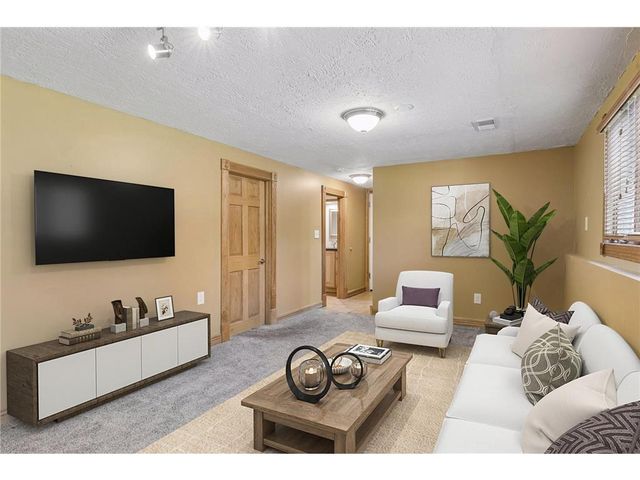 365 Casperson Drive, Hudson, WI 54016