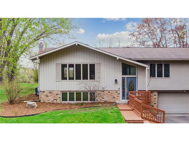 365 Casperson Drive, Hudson, WI 54016