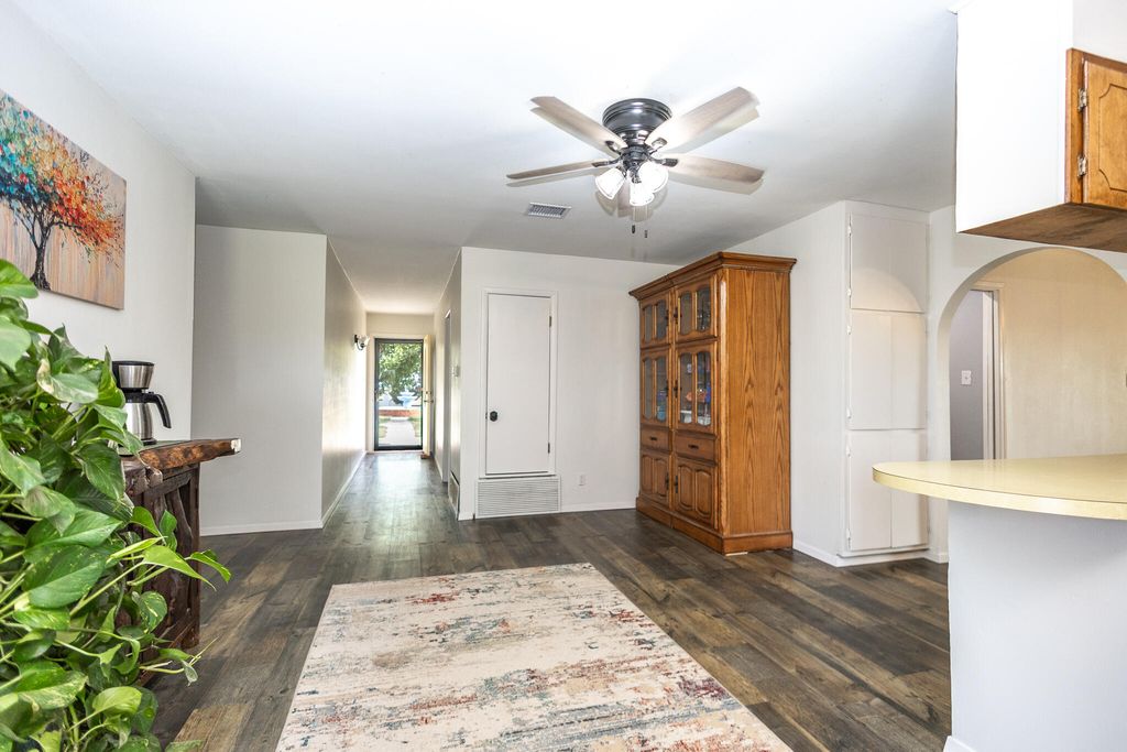 Image 15 of property listing at 11733 N Walnut Grove Road, San Angelo, TX 76901