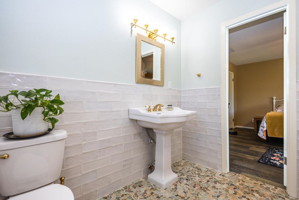 Image 35 of property listing at 11733 N Walnut Grove Road, San Angelo, TX 76901