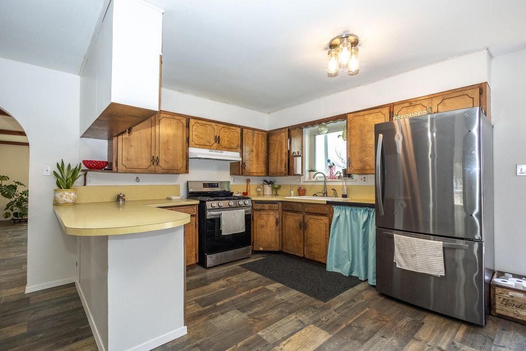 Image 4 of property listing at 11733 N Walnut Grove Road, San Angelo, TX 76901