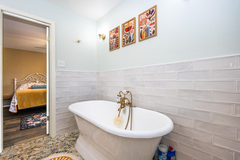 Image 43 of property listing at 11733 N Walnut Grove Road, San Angelo, TX 76901