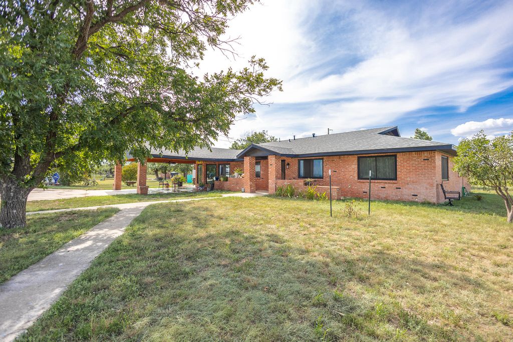Image 53 of property listing at 11733 N Walnut Grove Road, San Angelo, TX 76901