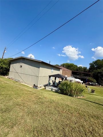 309 Broken Arrow, Comanche, TX 76442