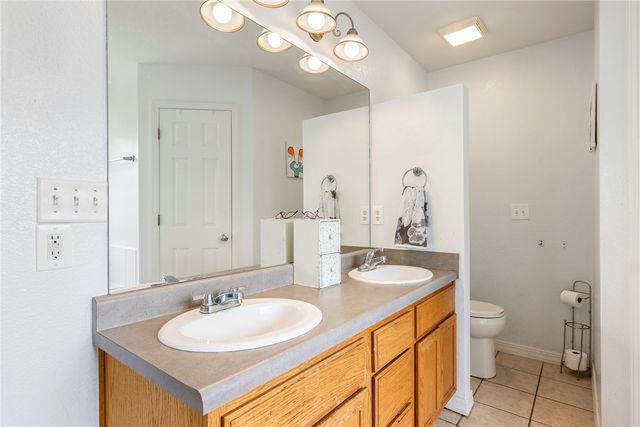 10 Boreland Lane, Bella Vista, AR 72715