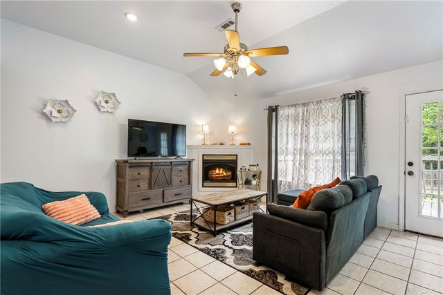 10 Boreland Lane, Bella Vista, AR 72715