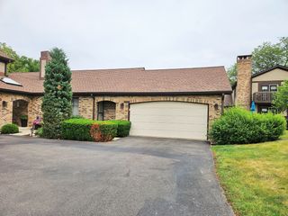 1932 Golf View Drive, Bartlett, IL 60103