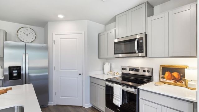 1112 Canyon Dr, Portland, TN 37148