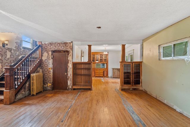 717 3rd Street E, Saint Paul, MN 55106