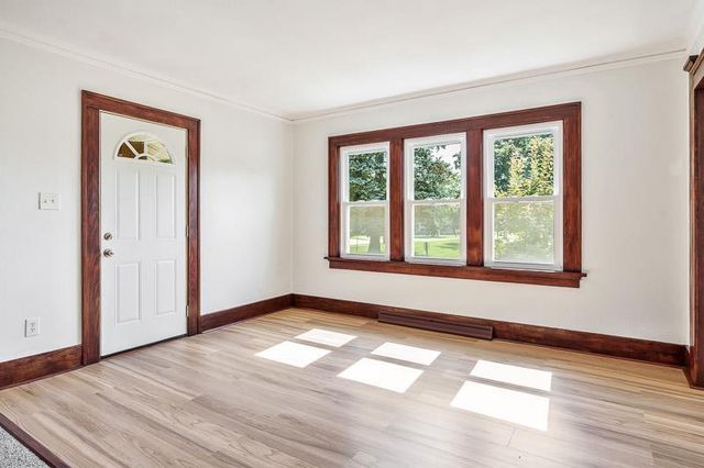 237 E Madison Avenue, Milton, WI 53563