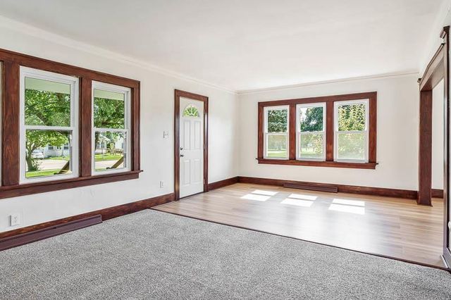 237 E Madison Avenue, Milton, WI 53563