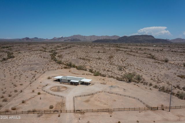 39312 W NORTHERN Avenue, Tonopah, AZ 85354