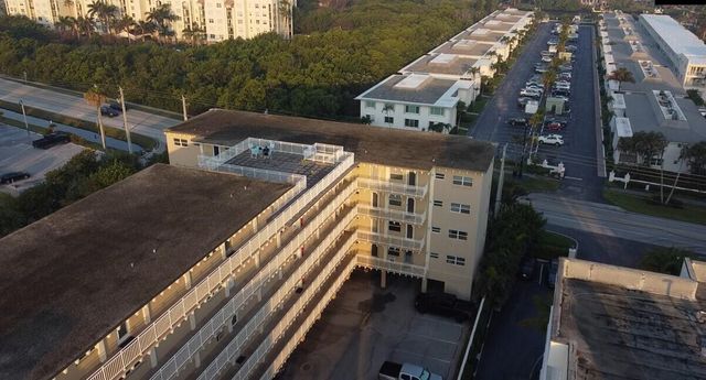 4500 S Ocean Boulevard 309, South Palm Beach, FL 33480