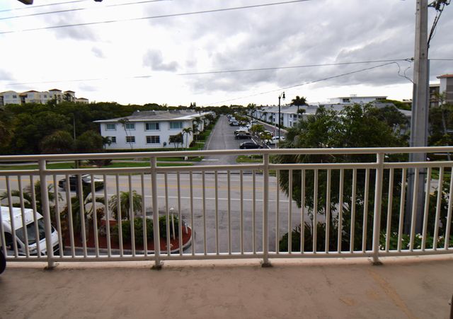 4500 S Ocean Boulevard 309, South Palm Beach, FL 33480