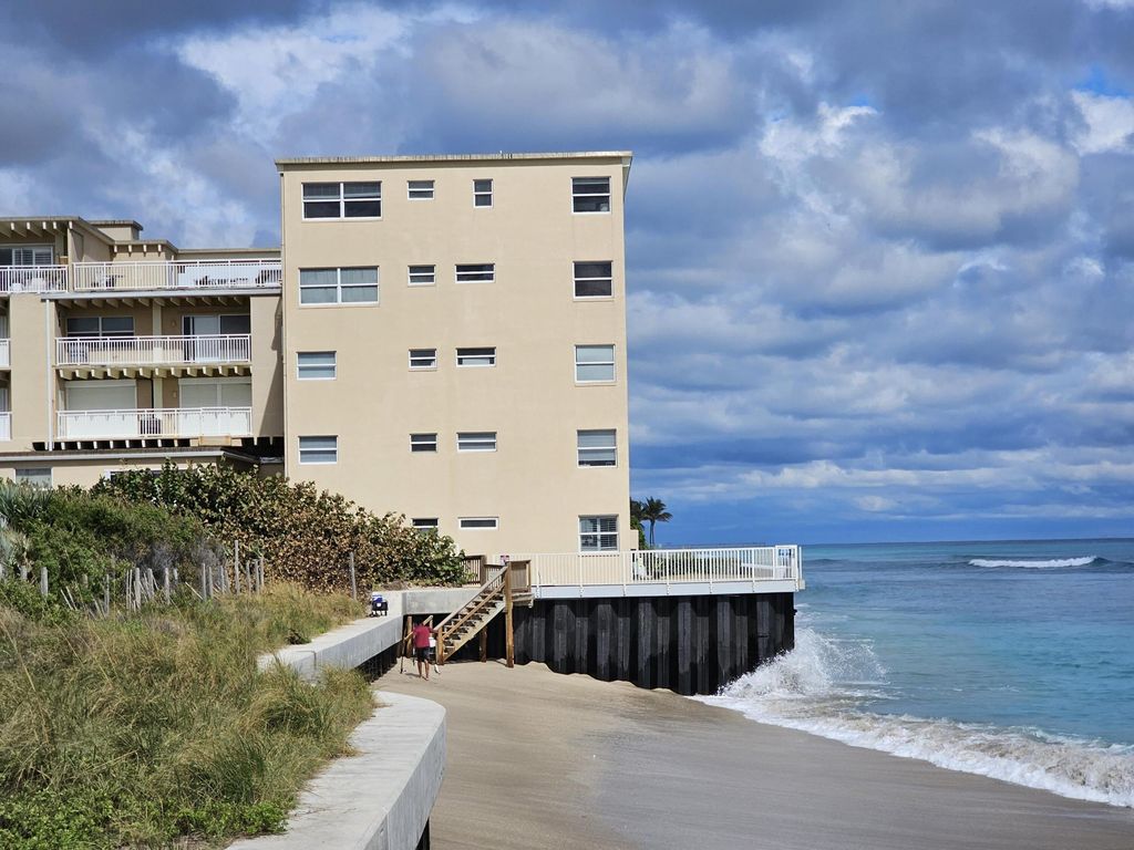 4500 S Ocean Boulevard 309, South Palm Beach, FL 33480