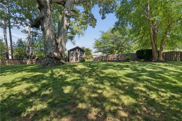 420 N Pine Drive, Alpharetta, GA 30022