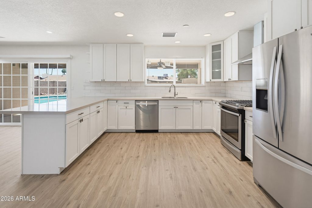 3523 W BROWN Street, Phoenix, AZ 85051 — photo 4