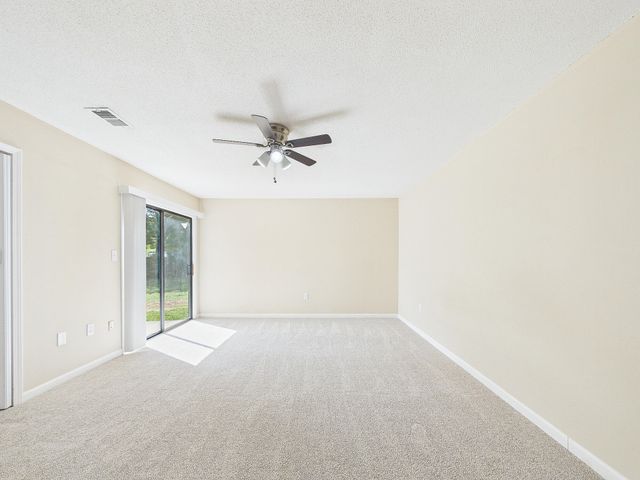 3284 Fairview Avenue, Crestview, FL 32539