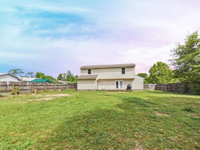 3284 Fairview Avenue, Crestview, FL 32539