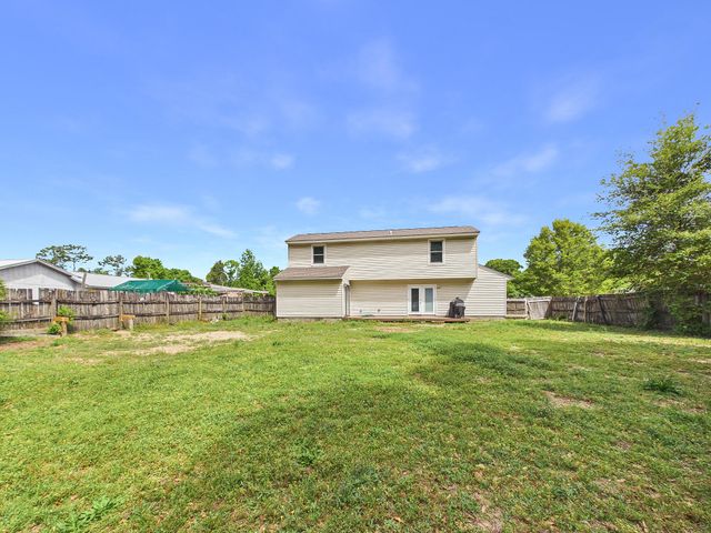 3284 Fairview Avenue, Crestview, FL 32539
