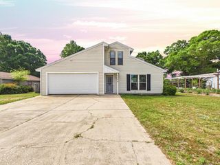 3284 Fairview Avenue, Crestview, FL 32539