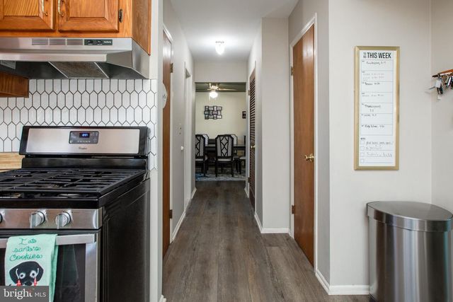 2 ALBERT E BONACCI DR, Hamilton, NJ 08690