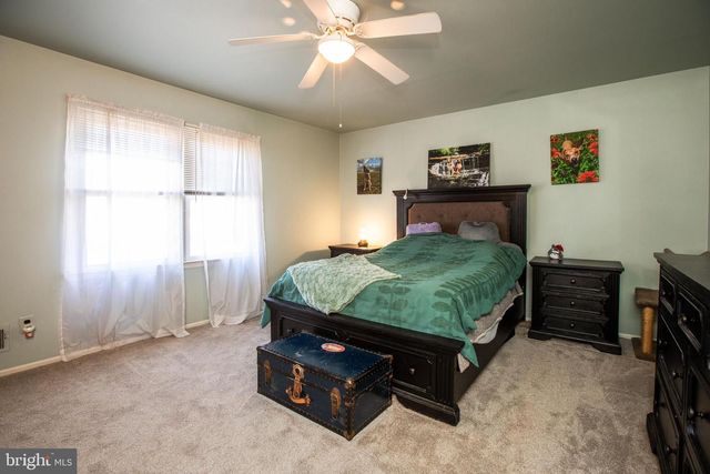 2 ALBERT E BONACCI DR, Hamilton, NJ 08690