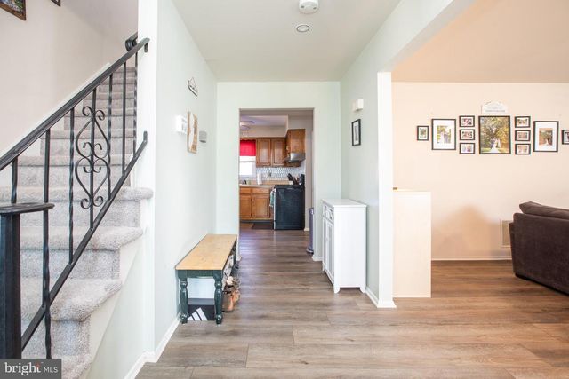 2 ALBERT E BONACCI DR, Hamilton, NJ 08690