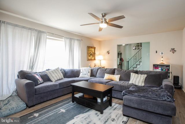 2 ALBERT E BONACCI DR, Hamilton, NJ 08690