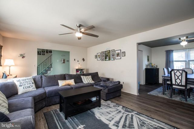 2 ALBERT E BONACCI DR, Hamilton, NJ 08690