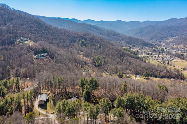 600 Pinewood Drive, Waynesville, NC 28786