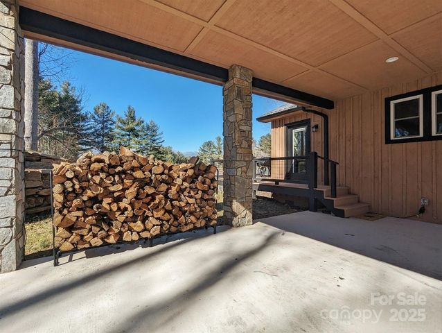 600 Pinewood Drive, Waynesville, NC 28786