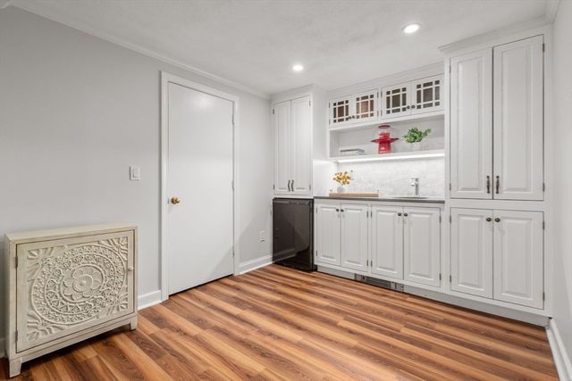 19 Duggan Dr, Framingham, MA 01702