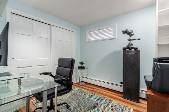 19 Duggan Dr, Framingham, MA 01702