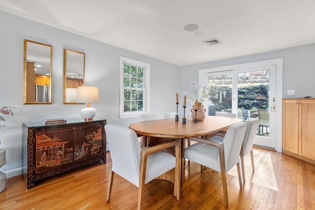 19 Duggan Dr, Framingham, MA 01702