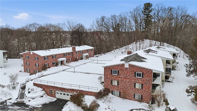 81 Lost Mountain Trail, Penfield, NY 14625