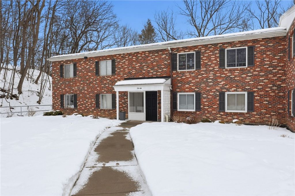 81 Lost Mountain Trail, Penfield, NY 14625